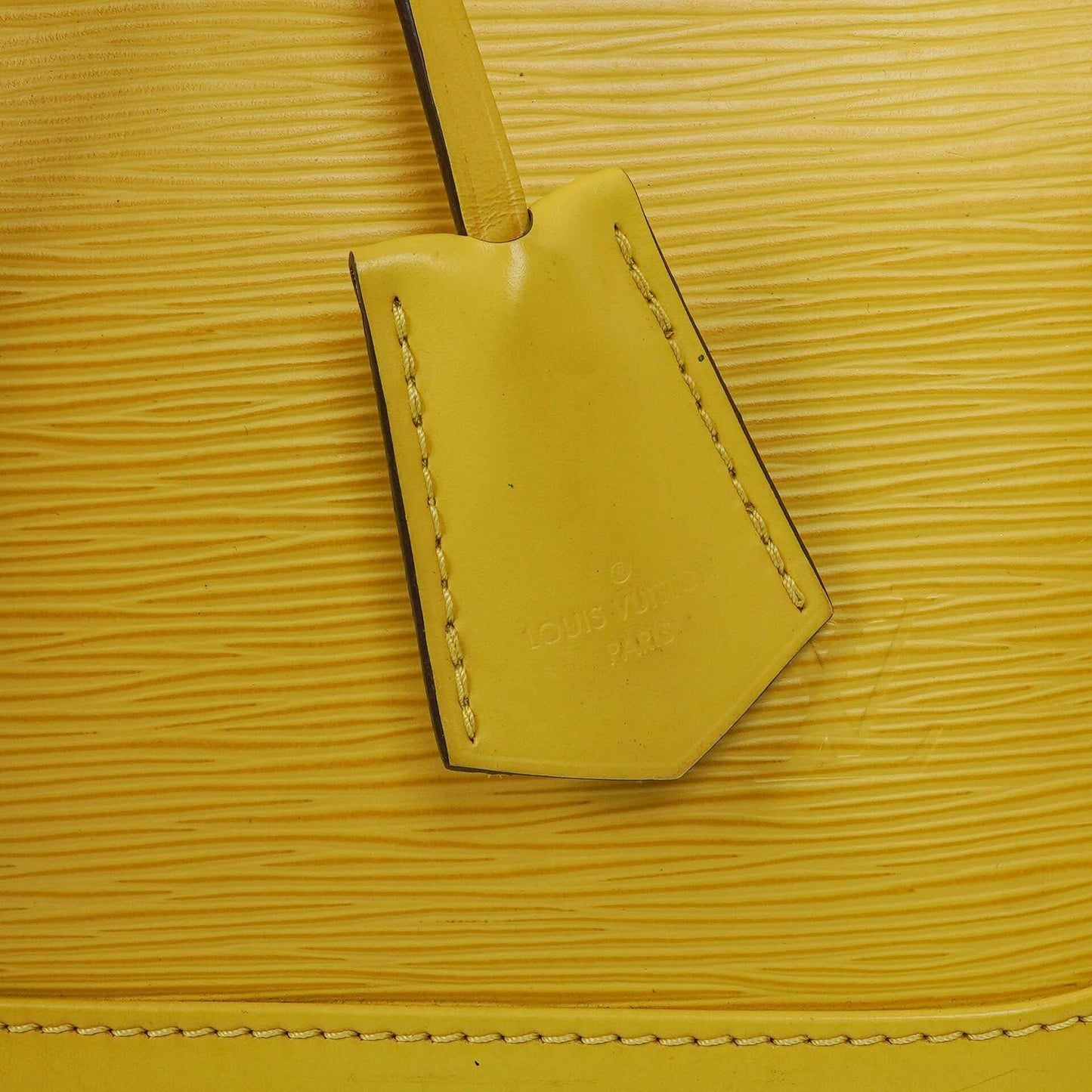 Louis Vuitton Alma PM Handtasche aus Pistache Epi Leder