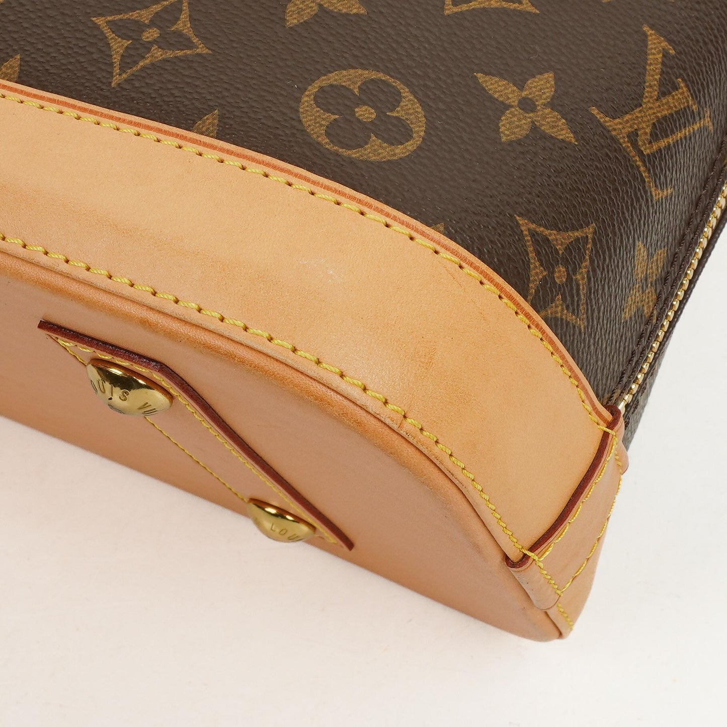 Louis Vuitton Alma PM Handtasche aus Monogram Canvas