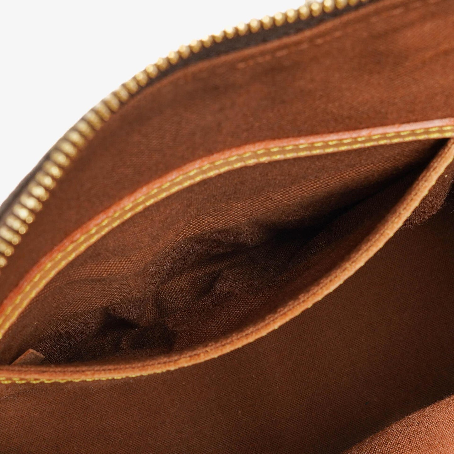 Louis Vuitton Alma PM Handtasche aus Monogram Canvas