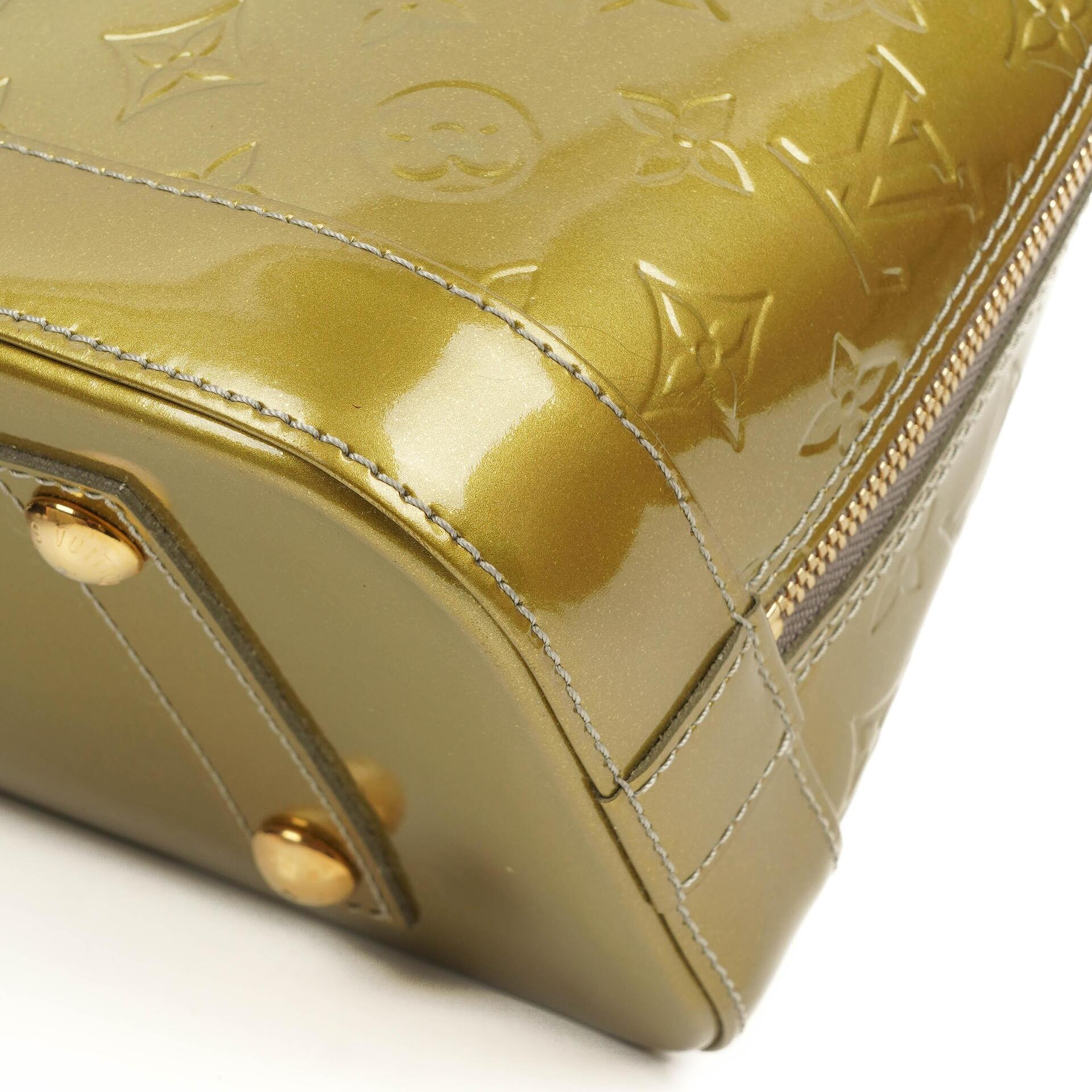 Louis Vuitton Alma PM Handtasche aus Monogram Vernis Leder