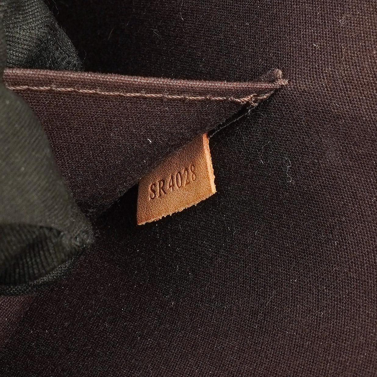 Louis Vuitton Roxbury Drive Tasche in Amarante Monogram Vernis