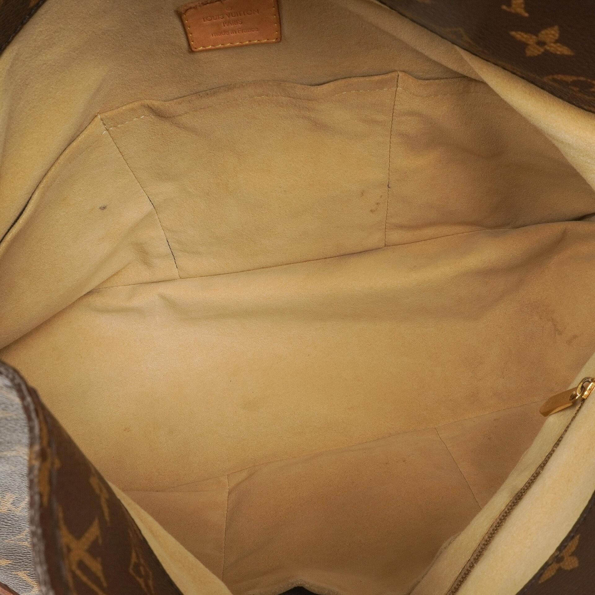 Louis Vuitton Artsy MM Tasche aus Monogram Canvas