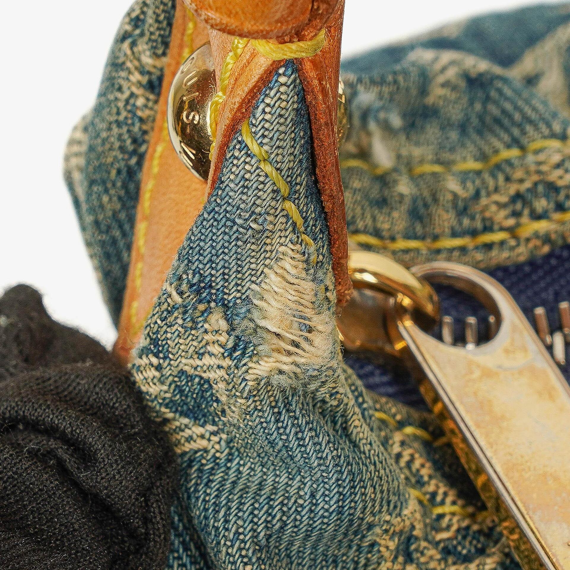 Louis Vuitton Baggy GM Schultertasche aus Monogram Denim