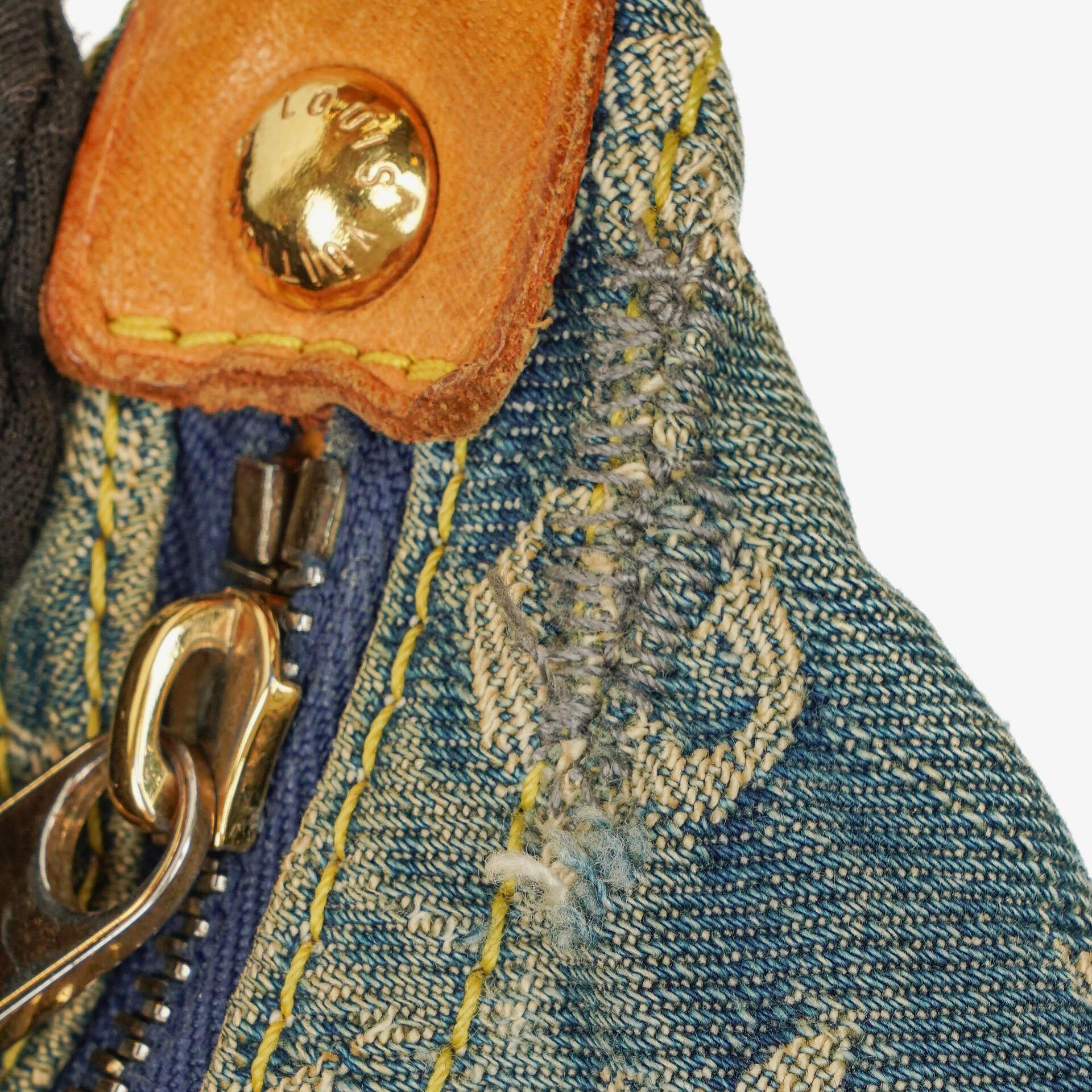 Louis Vuitton Baggy GM Schultertasche aus Monogram Denim