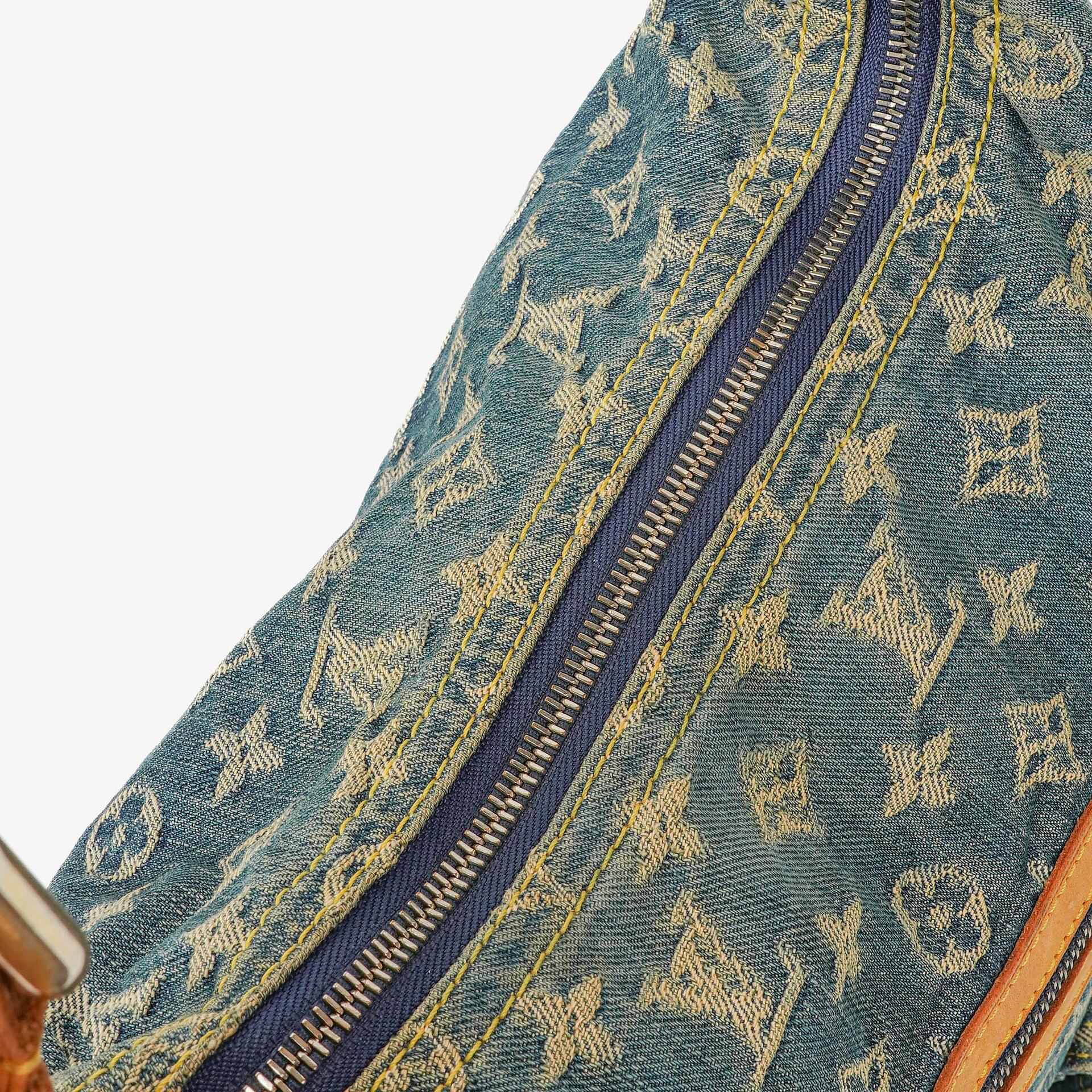 Louis Vuitton Baggy GM Schultertasche aus Monogram Denim