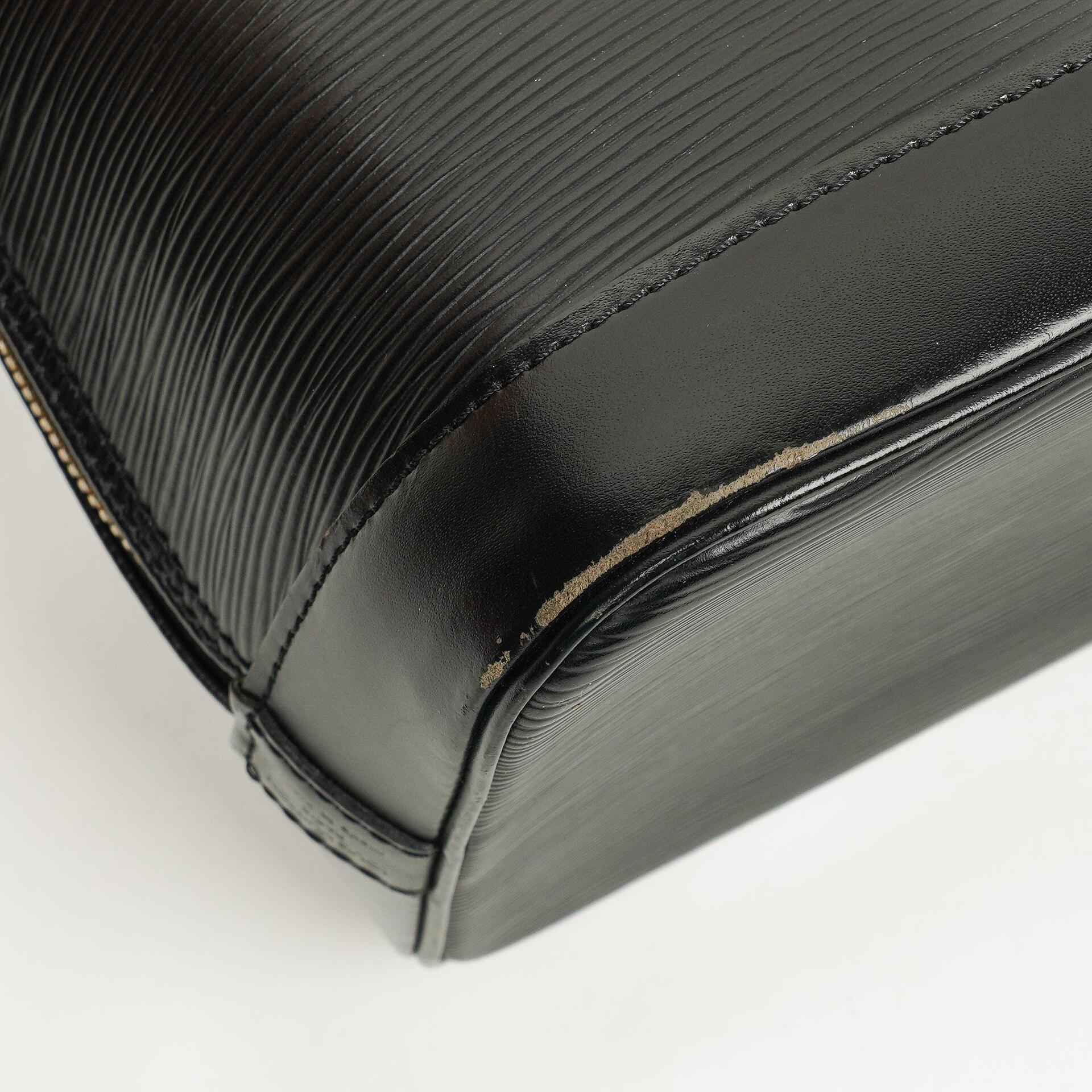 Louis Vuitton Alma PM Handtasche aus schwarzem Epi Leder