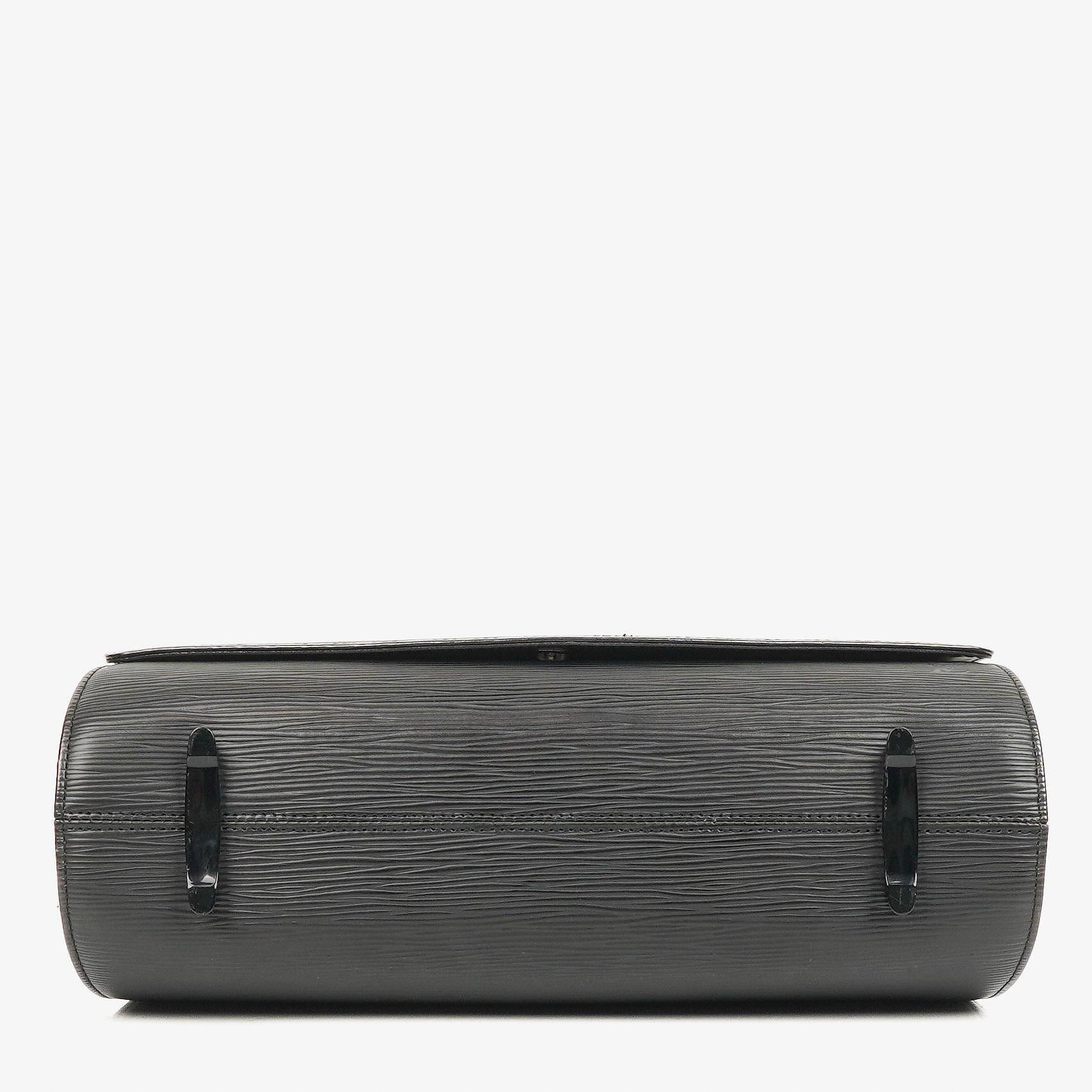 Louis Vuitton Nocturne GM Tasche aus schwarzem Epi Leder