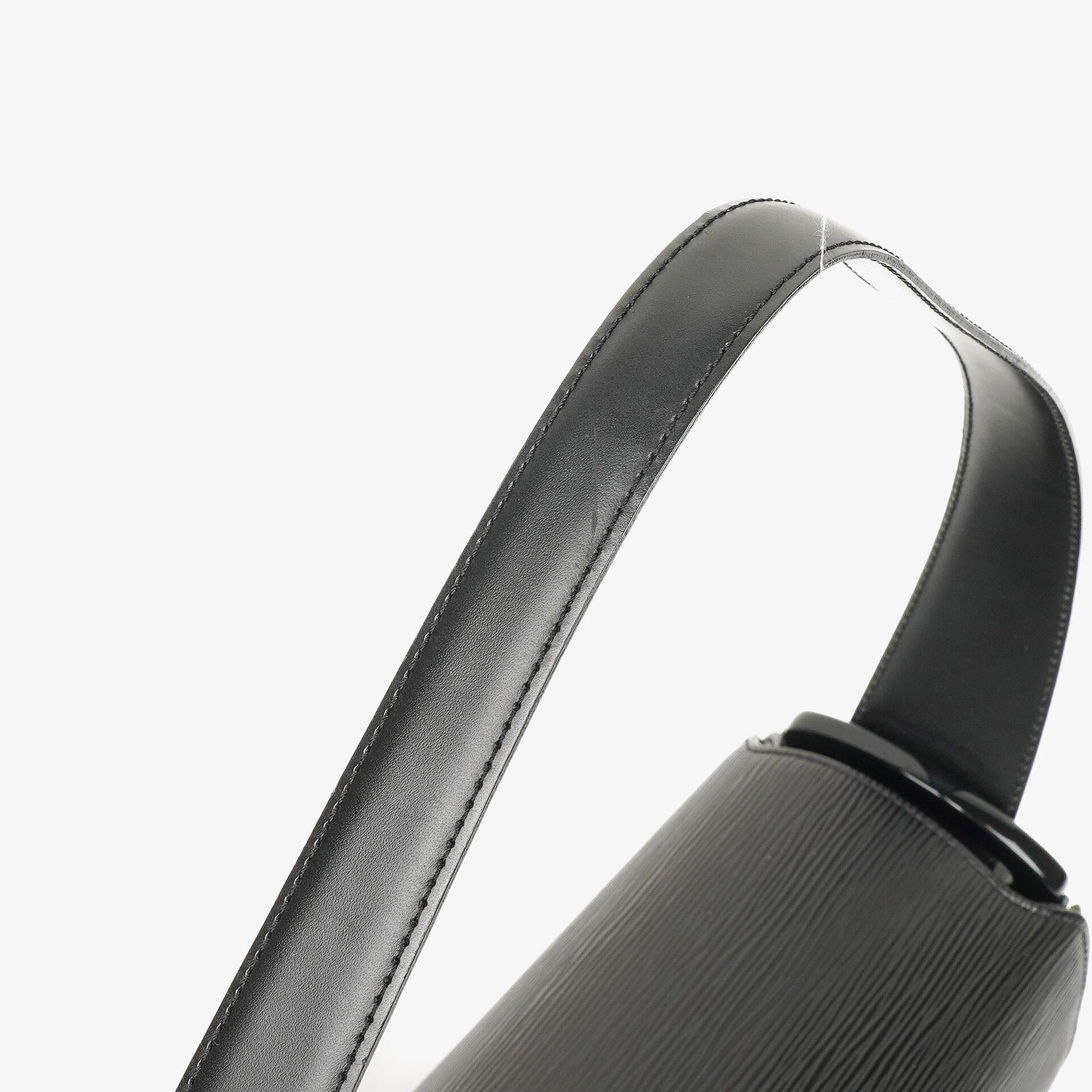 Louis Vuitton Nocturne GM Tasche aus schwarzem Epi Leder