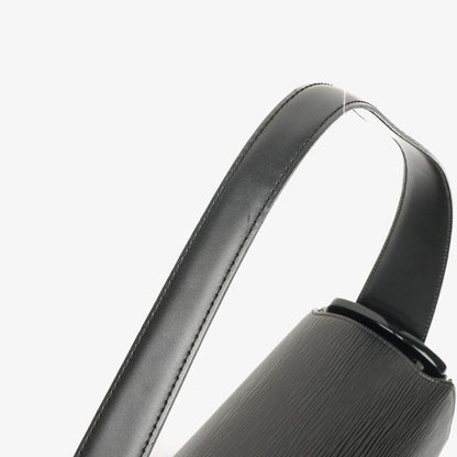 Louis Vuitton Nocturne GM Tasche aus schwarzem Epi Leder