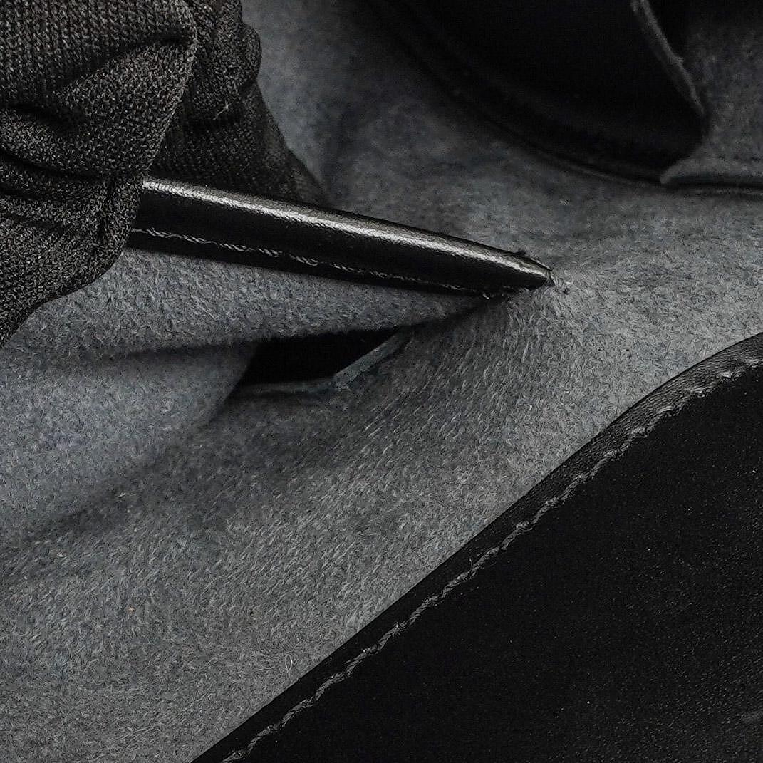 Louis Vuitton Nocturne GM Tasche aus schwarzem Epi Leder