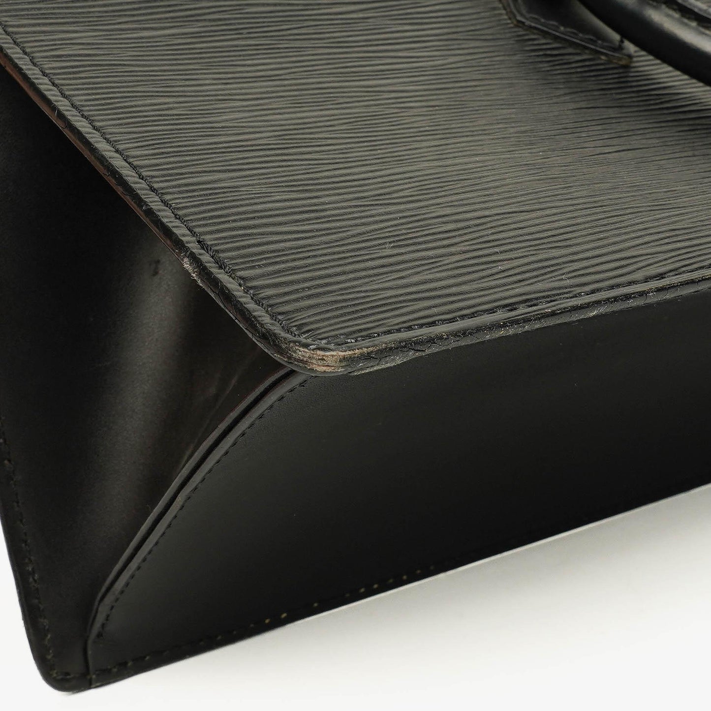 Louis Vuitton Sac Triangle Tasche aus schwarzem Epi-Leder