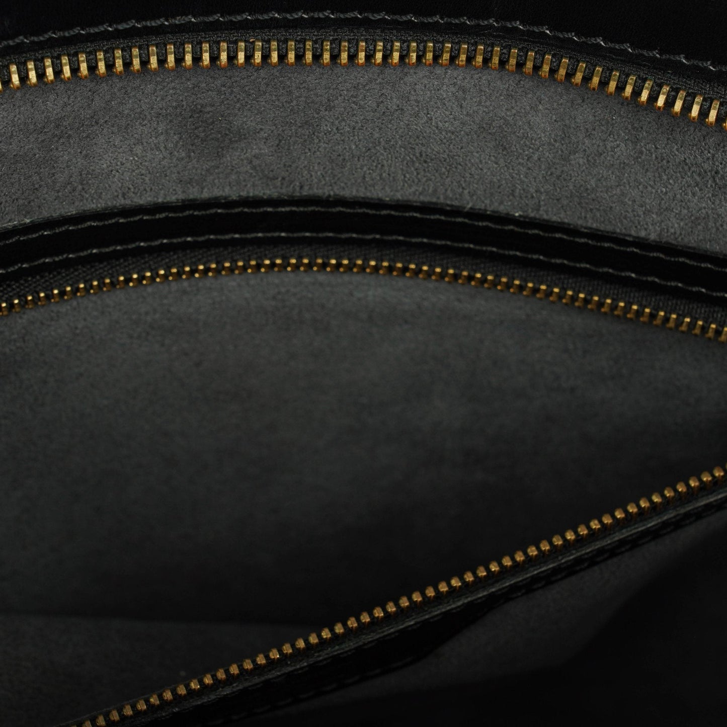Louis Vuitton Saint Jacques GM Schultertasche aus schwarzem Epi-Leder