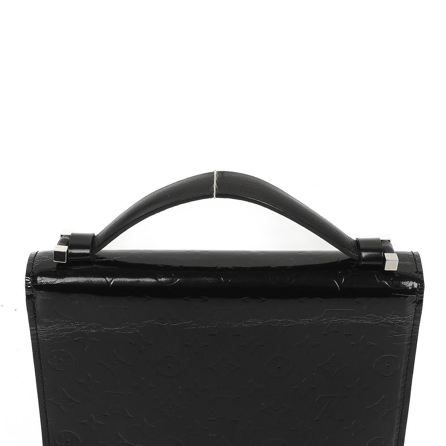 Louis Vuitton Schwarze Mini Monogram Glace Anouchka PM Clutch Tasche