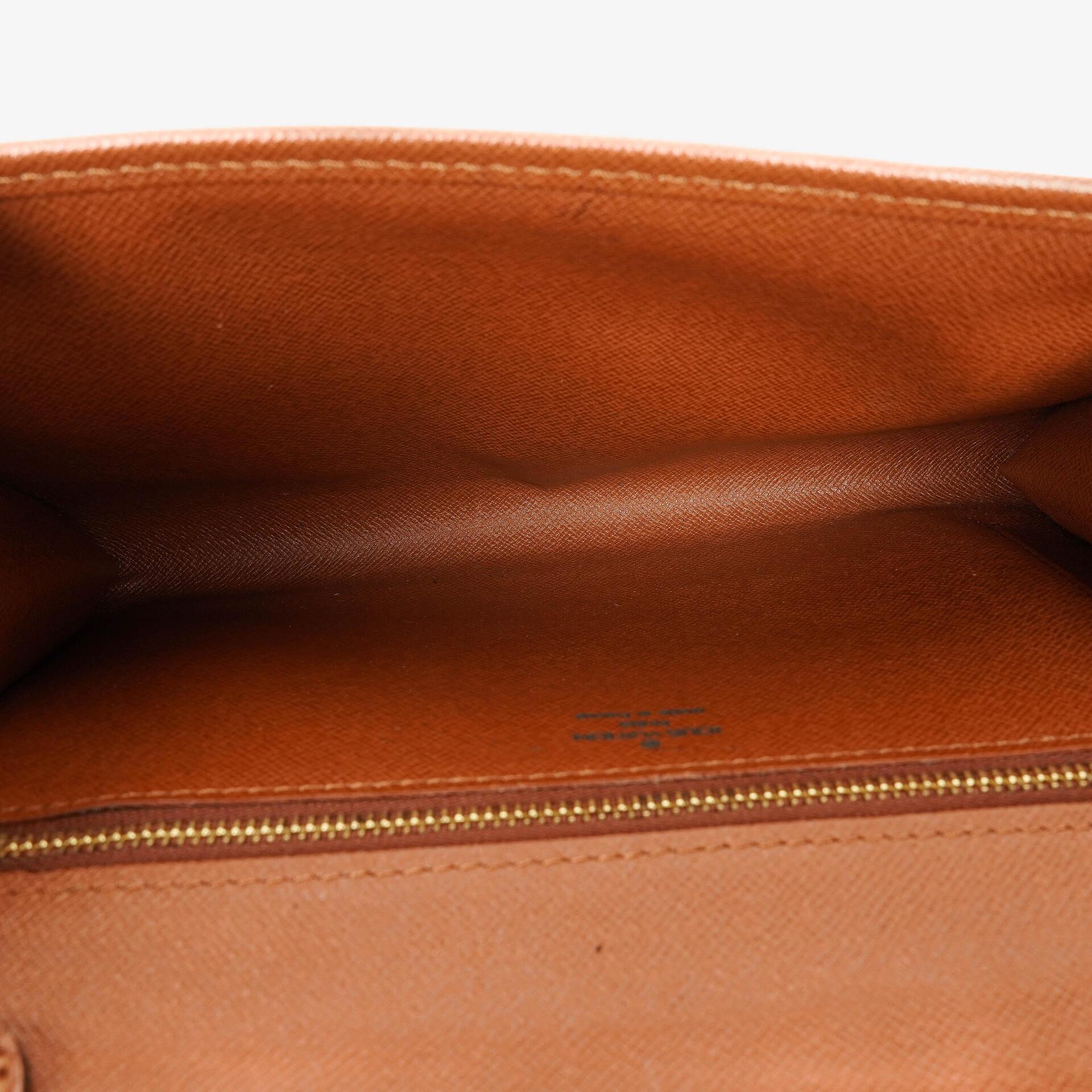 Louis Vuitton Pochette aus bordeauxfarbenem Monogramm Canvas