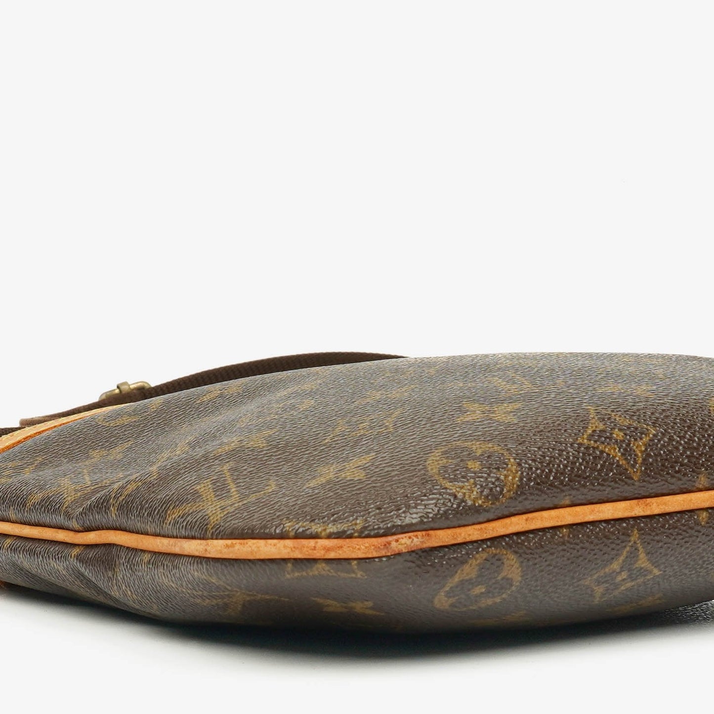 Louis Vuitton Bosphore Pochette Monogram Canvas Schultertasche