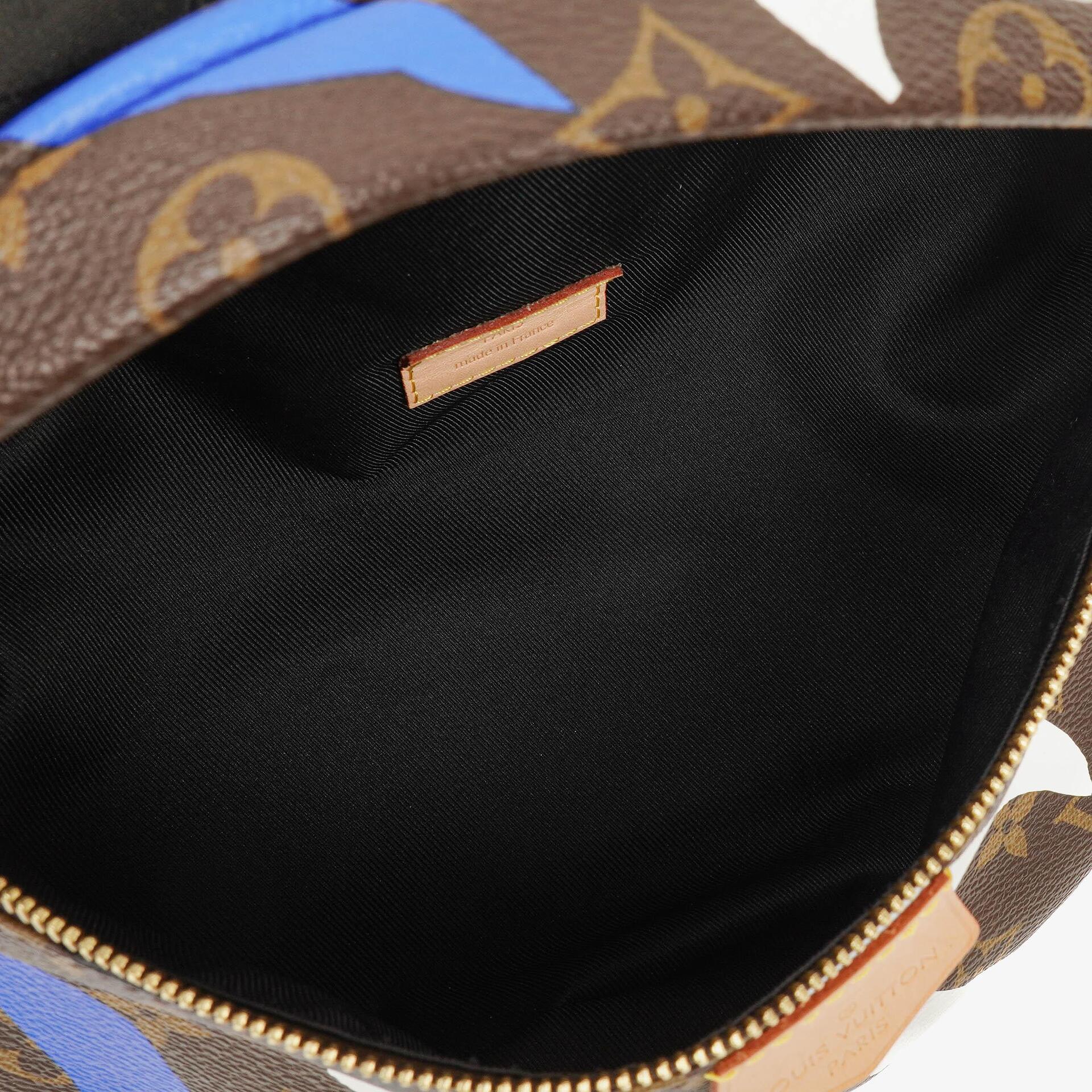 Louis Vuitton Bumbag Limited Edition LOL League of Legends aus Monogram Canvas