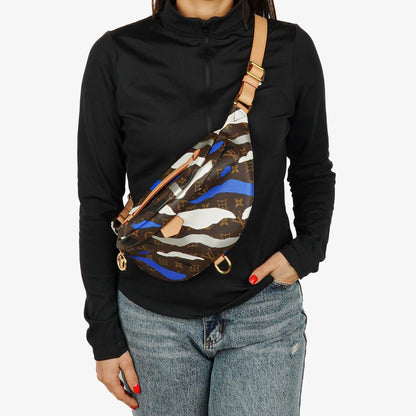 Louis Vuitton Bumbag Limited Edition LOL League of Legends aus Monogram Canvas