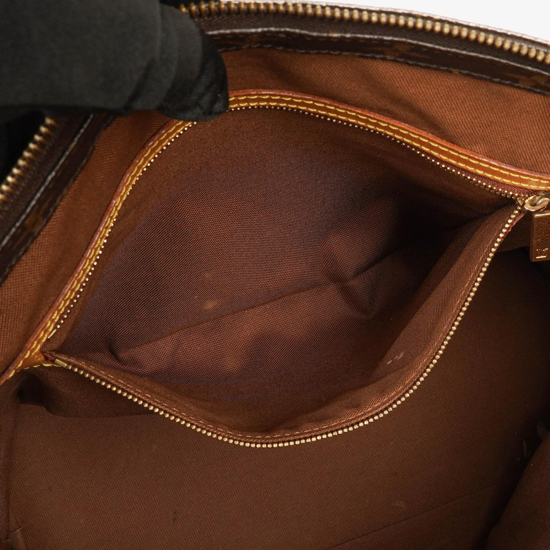 Louis Vuitton Cabas Mezzo Schultertasche aus Monogram Canvas