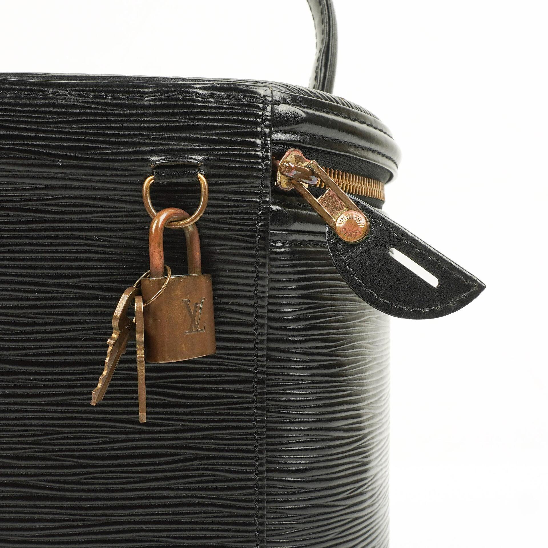 Louis Vuitton Cannes Tasche aus schwarzem Epi Leder