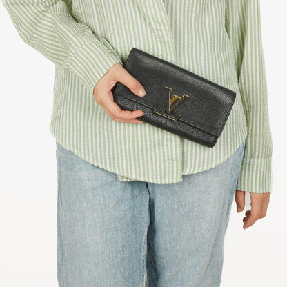 Louis Vuitton Capucines Taurillon Geldbörse