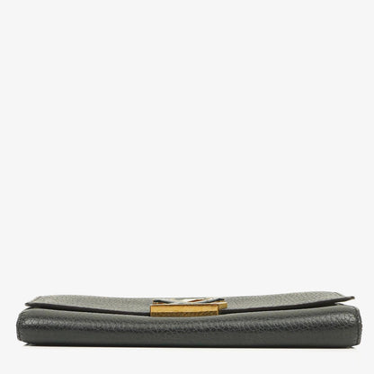 Louis Vuitton Capucines Taurillon Geldbörse