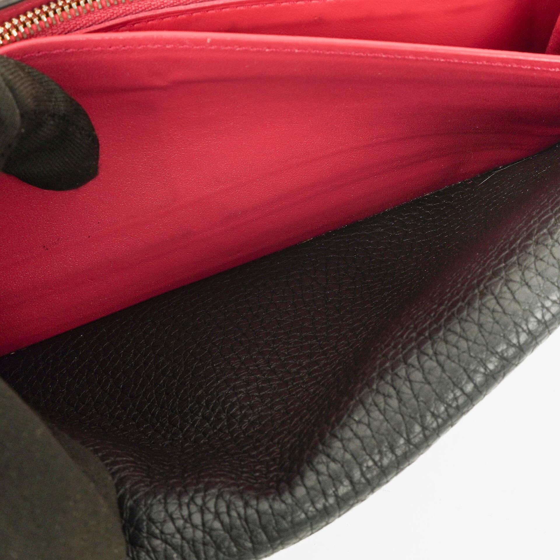 Louis Vuitton Capucines Taurillon Geldbörse