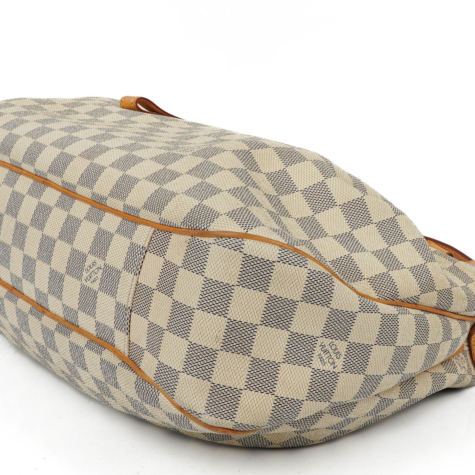 Louis Vuitton Evora MM aus beschichtetem Damier Azur Canvas