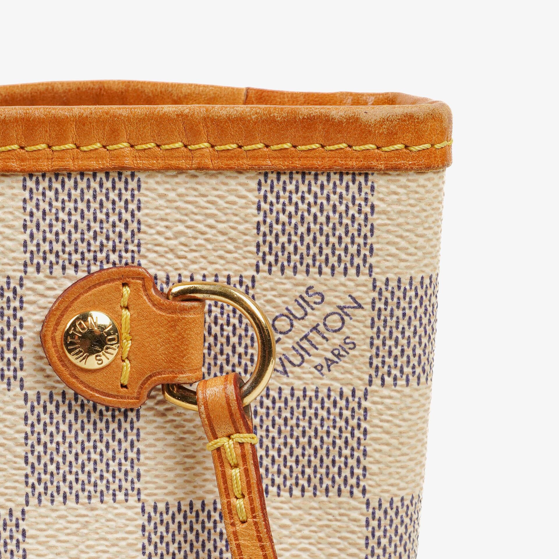 Louis Vuitton Neverfull PM Tote aus beschichtetem Damier Azur Canvas