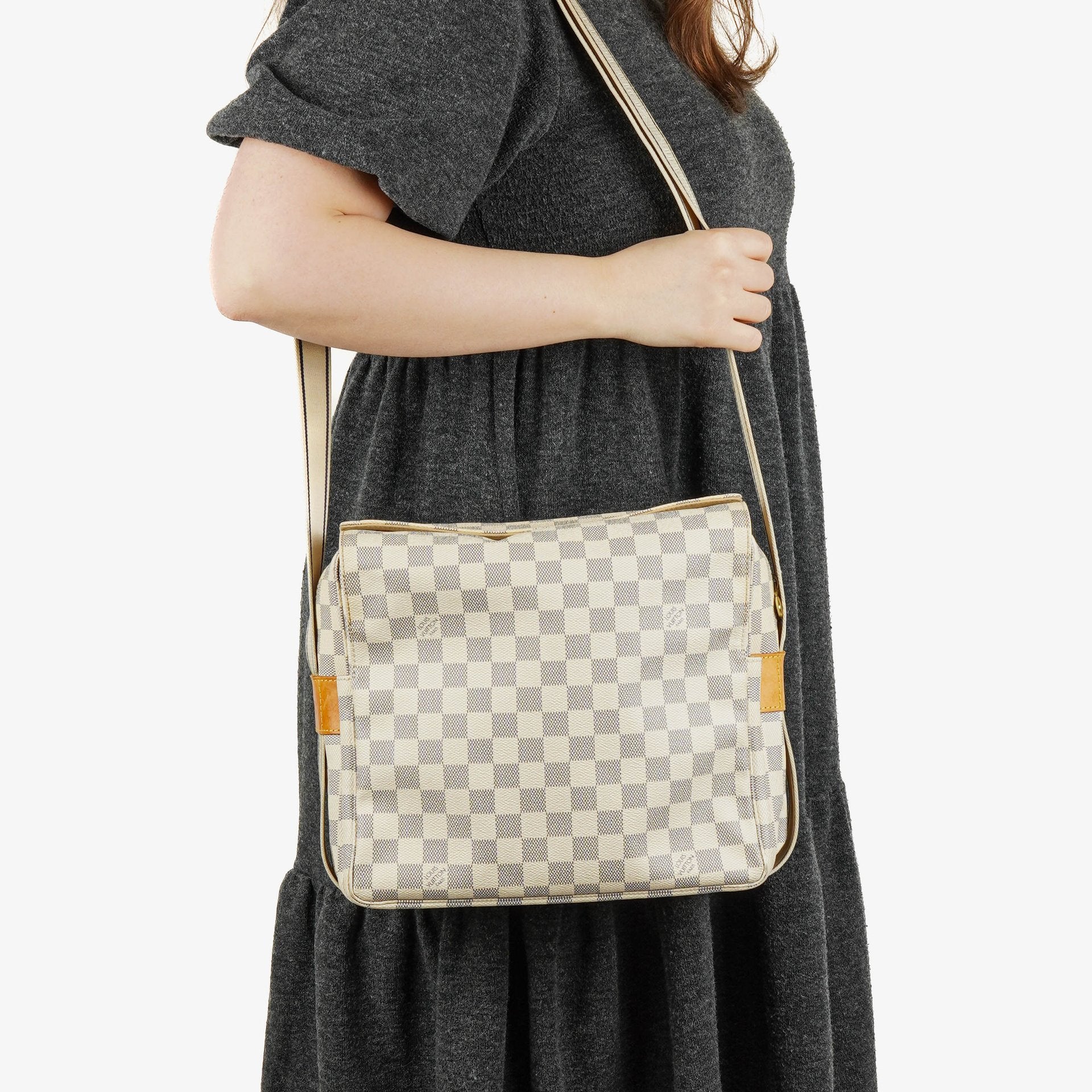 Louis Vuitton Naviglio Tasche aus Damier Azur
