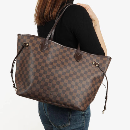 Louis Vuitton Neverfull MM Tragetasche aus beschichtetem Damier Ebene Canvas