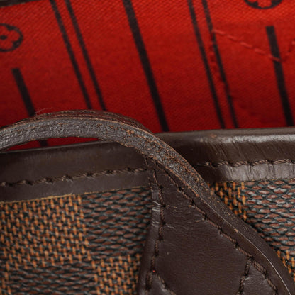 Louis Vuitton Neverfull MM Tragetasche aus beschichtetem Damier Ebene Canvas