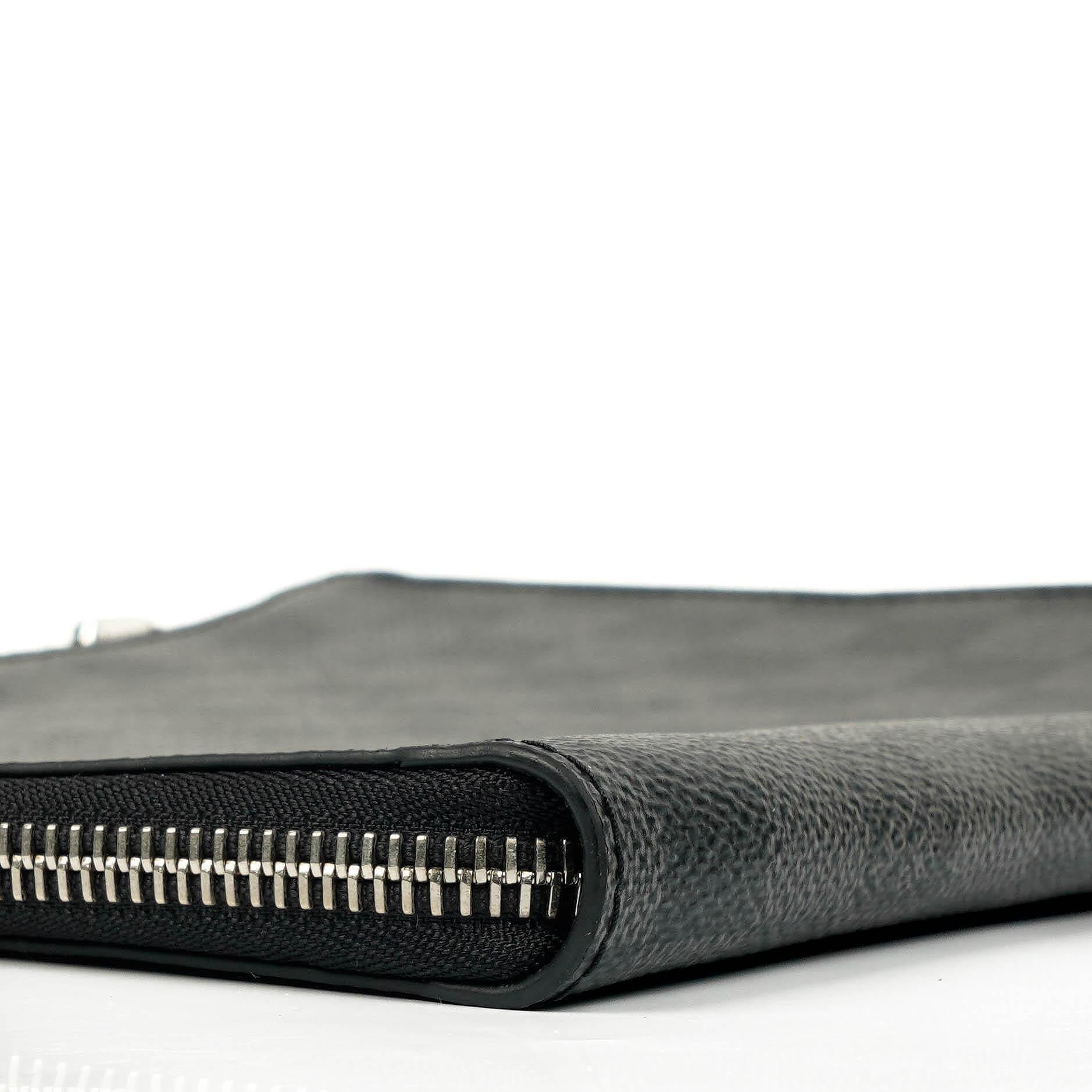 Louis Vuitton Pochette Jour PM Damier Graphite Canvas Etui