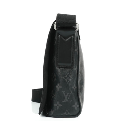 Louis Vuitton District PM Messenger Tasche in Monogram Eclipse