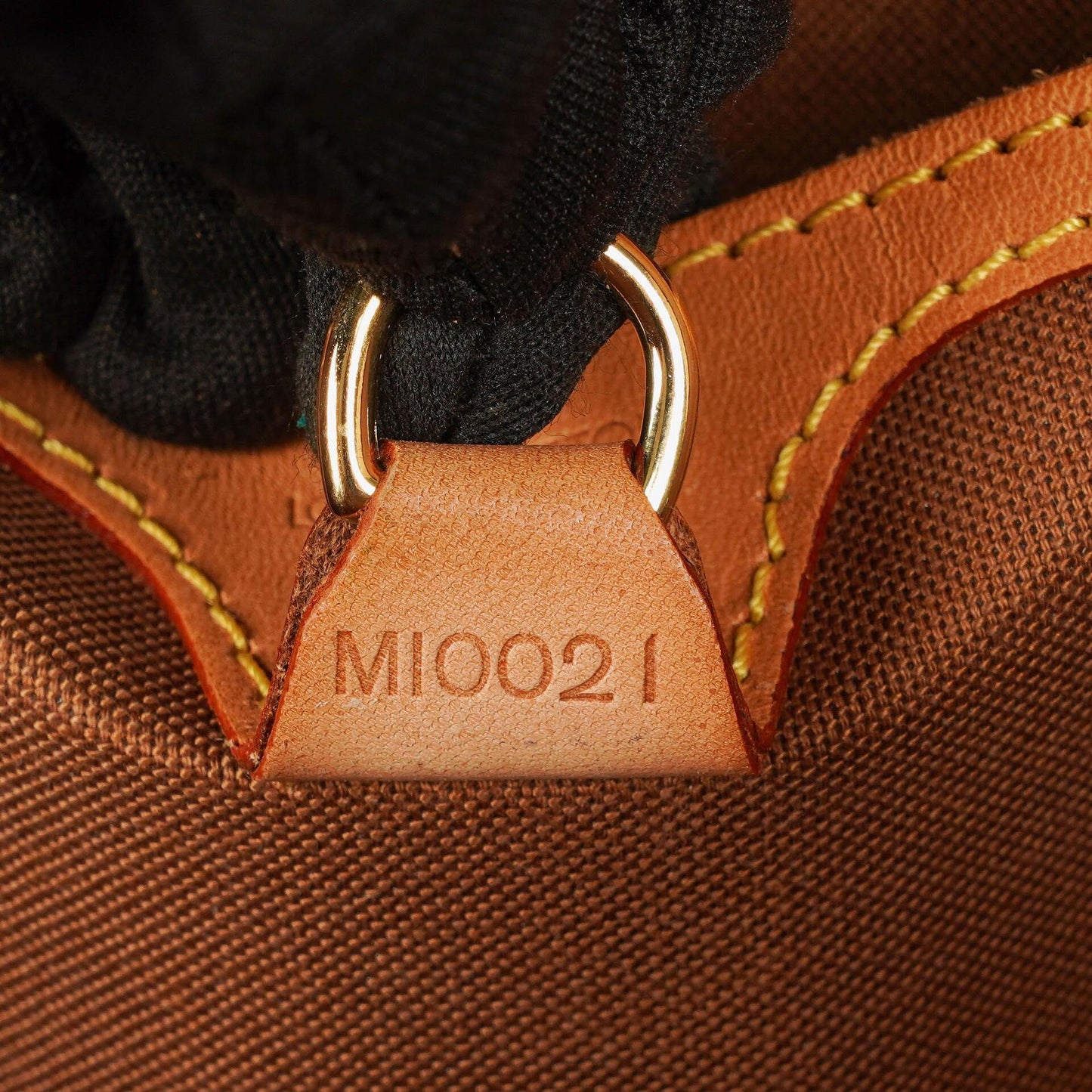 Louis Vuitton Ellipse MM Tasche aus Monogram Canvas