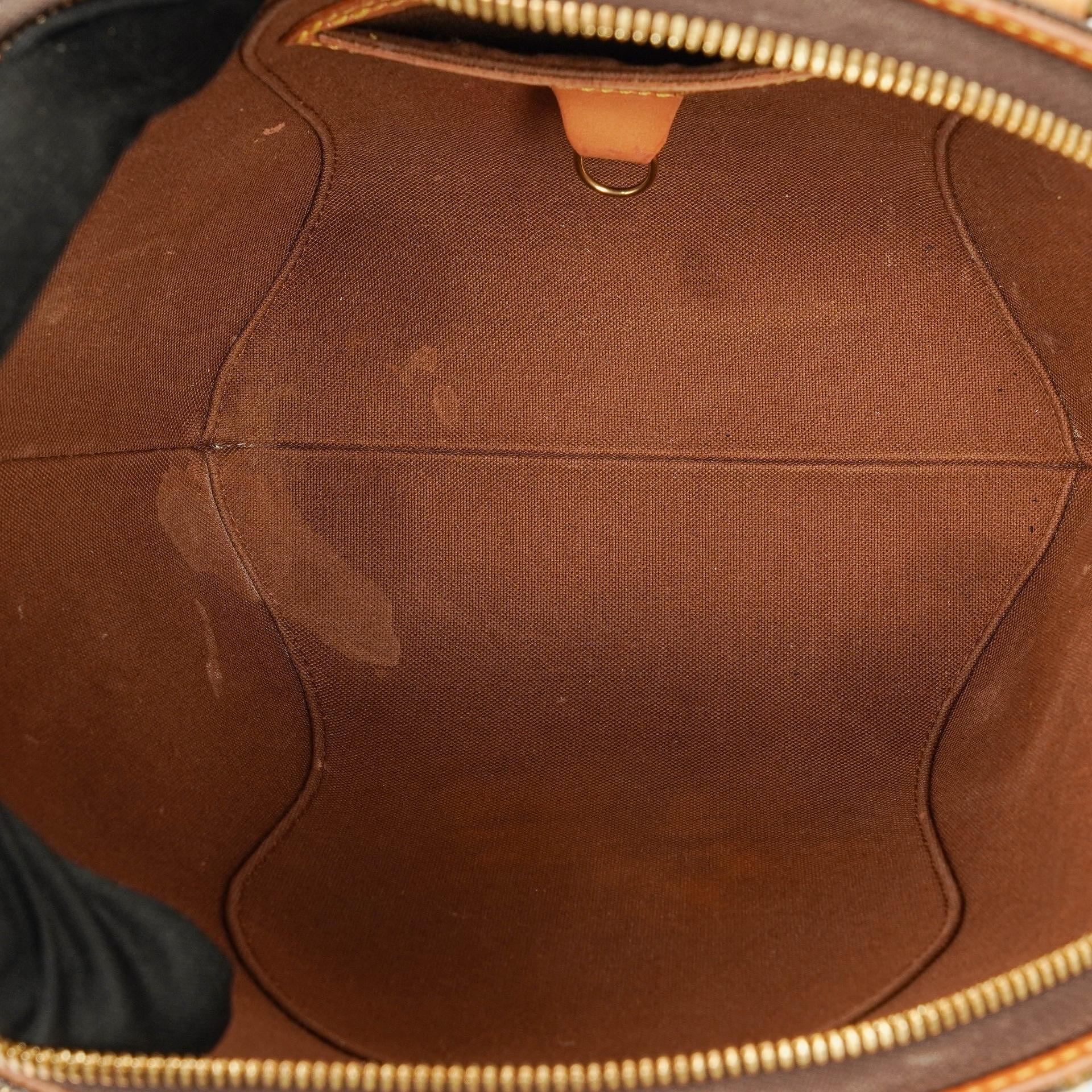 Louis Vuitton Ellipse PM Handtasche aus Monogram Canvas