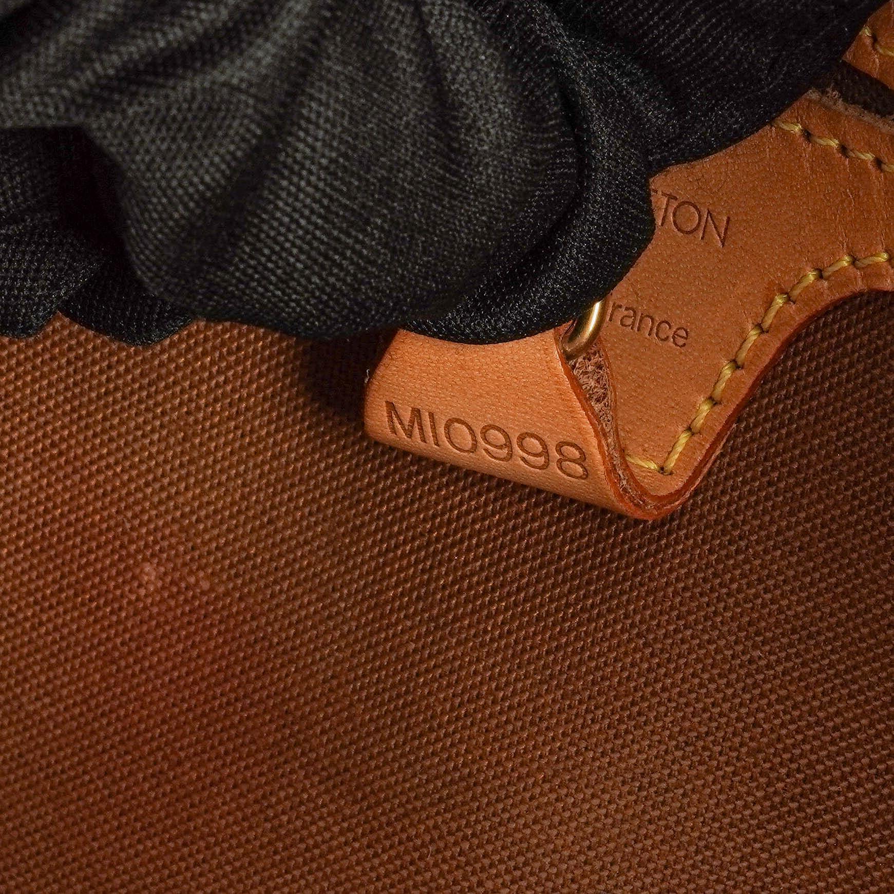 Louis Vuitton Ellipse PM Handtasche aus Monogram Canvas