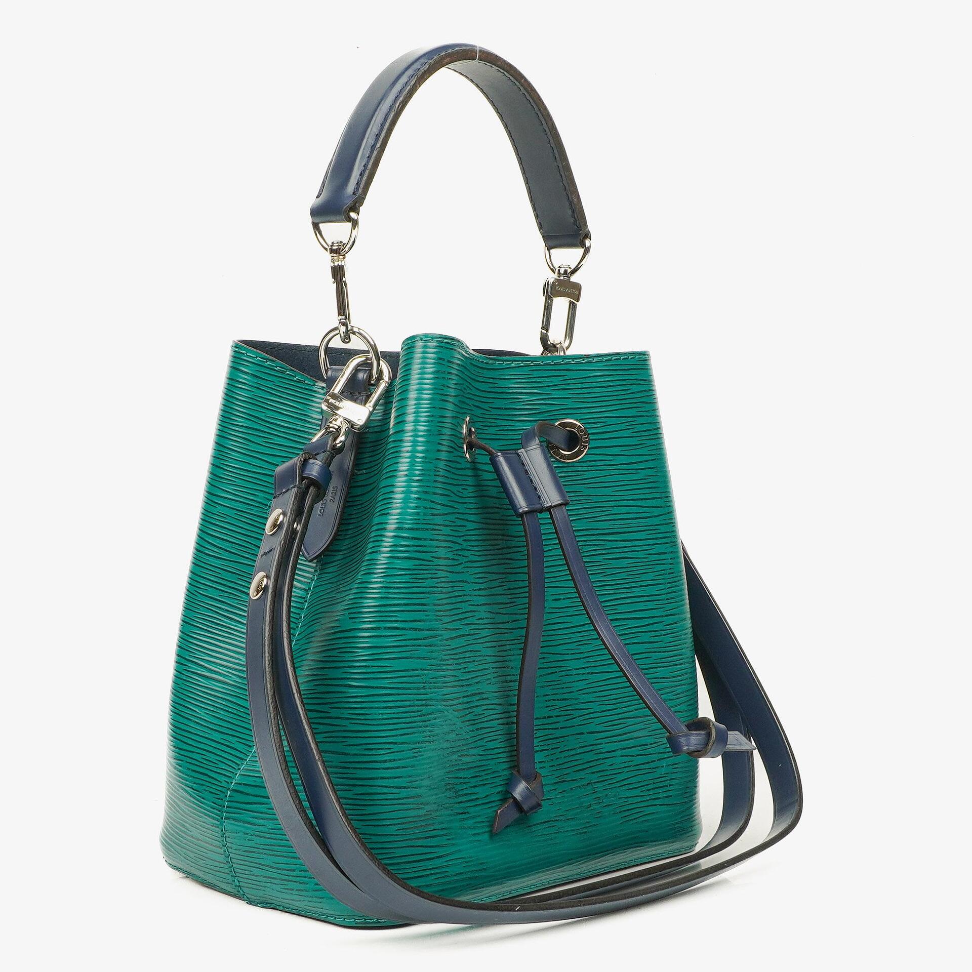 Louis Vuitton Néonoé BB Tasche aus Epi Leder in Smaragdgrün und Indigo