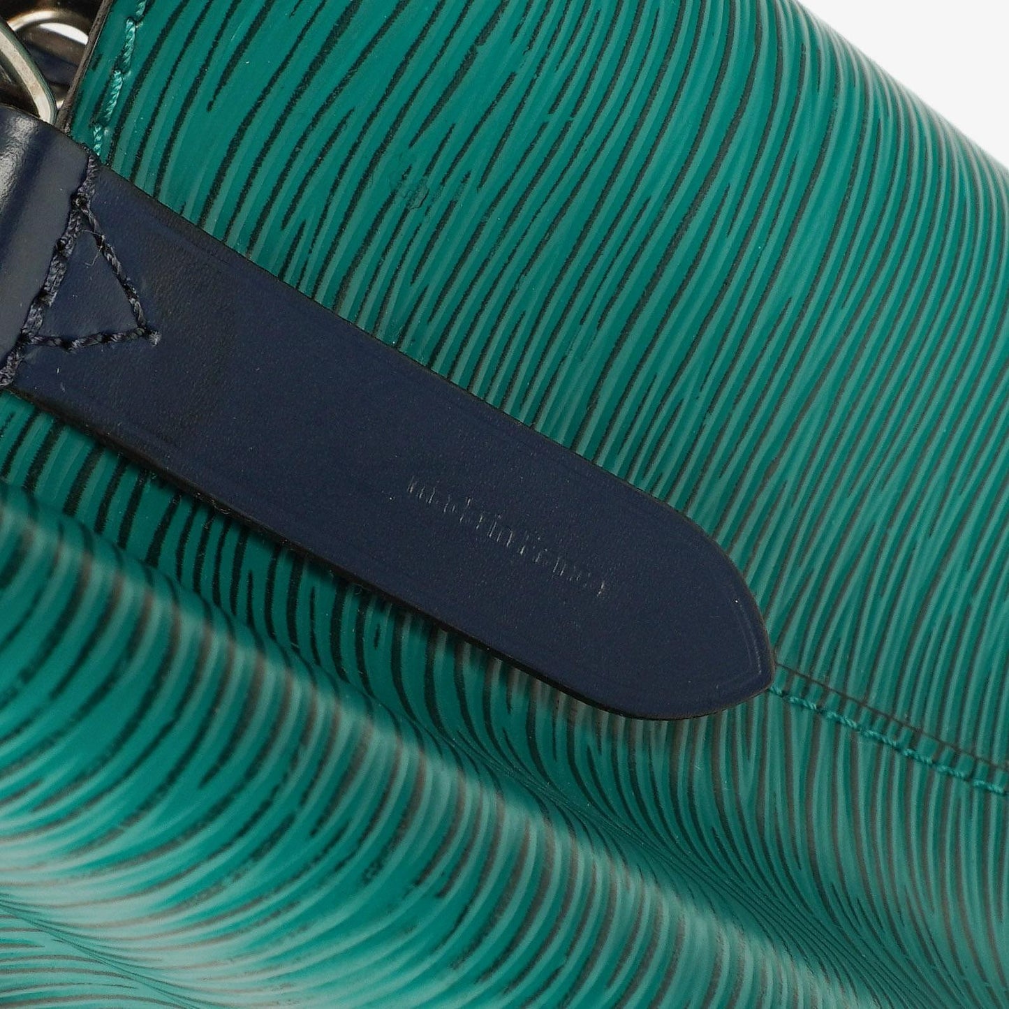 Louis Vuitton Néonoé BB Tasche aus Epi Leder in Smaragdgrün und Indigo