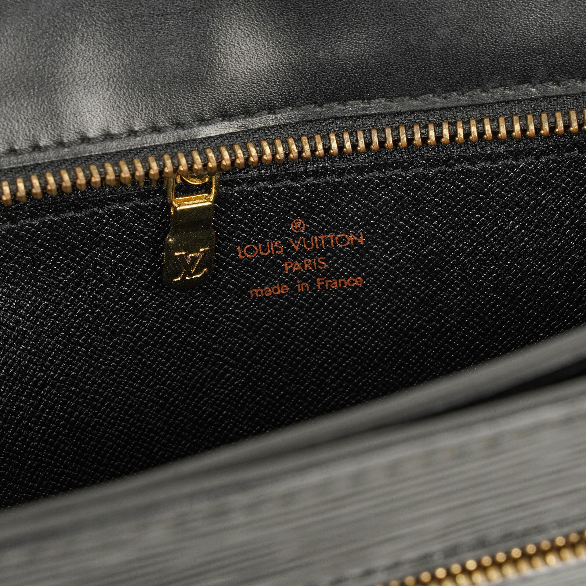 Louis Vuitton Enghien Schultertasche aus schwarzem Epi-Leder