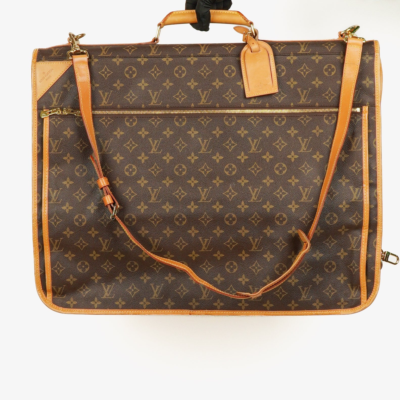 Louis Vuitton Kleidertasche aus Monogram Canvas