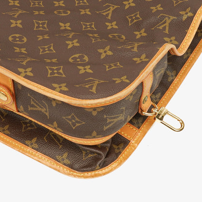 Louis Vuitton Kleidertasche aus Monogram Canvas
