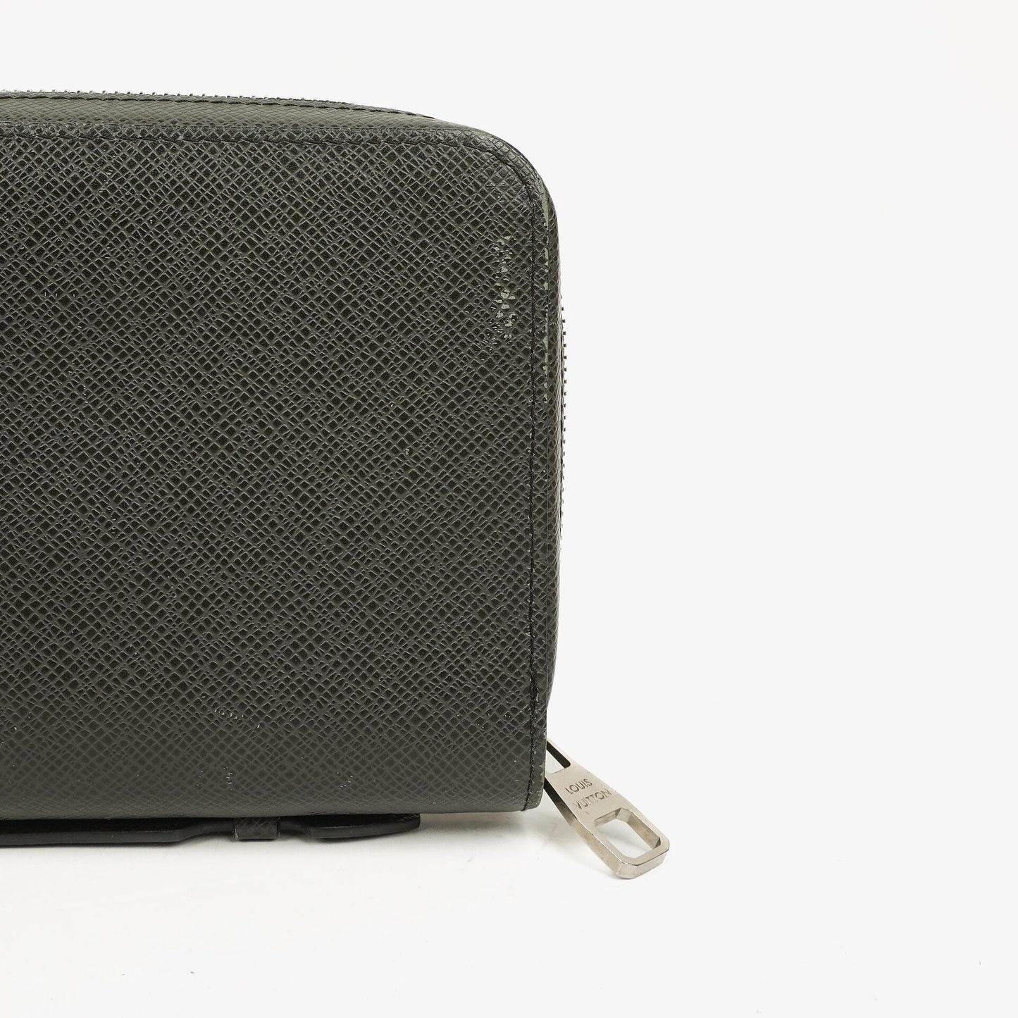 Louis Vuitton Glacier Taiga Leder Zippy XL Geldbörse