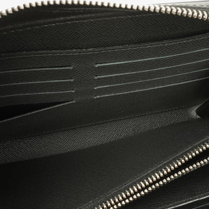 Louis Vuitton Glacier Taiga Leder Zippy XL Geldbörse