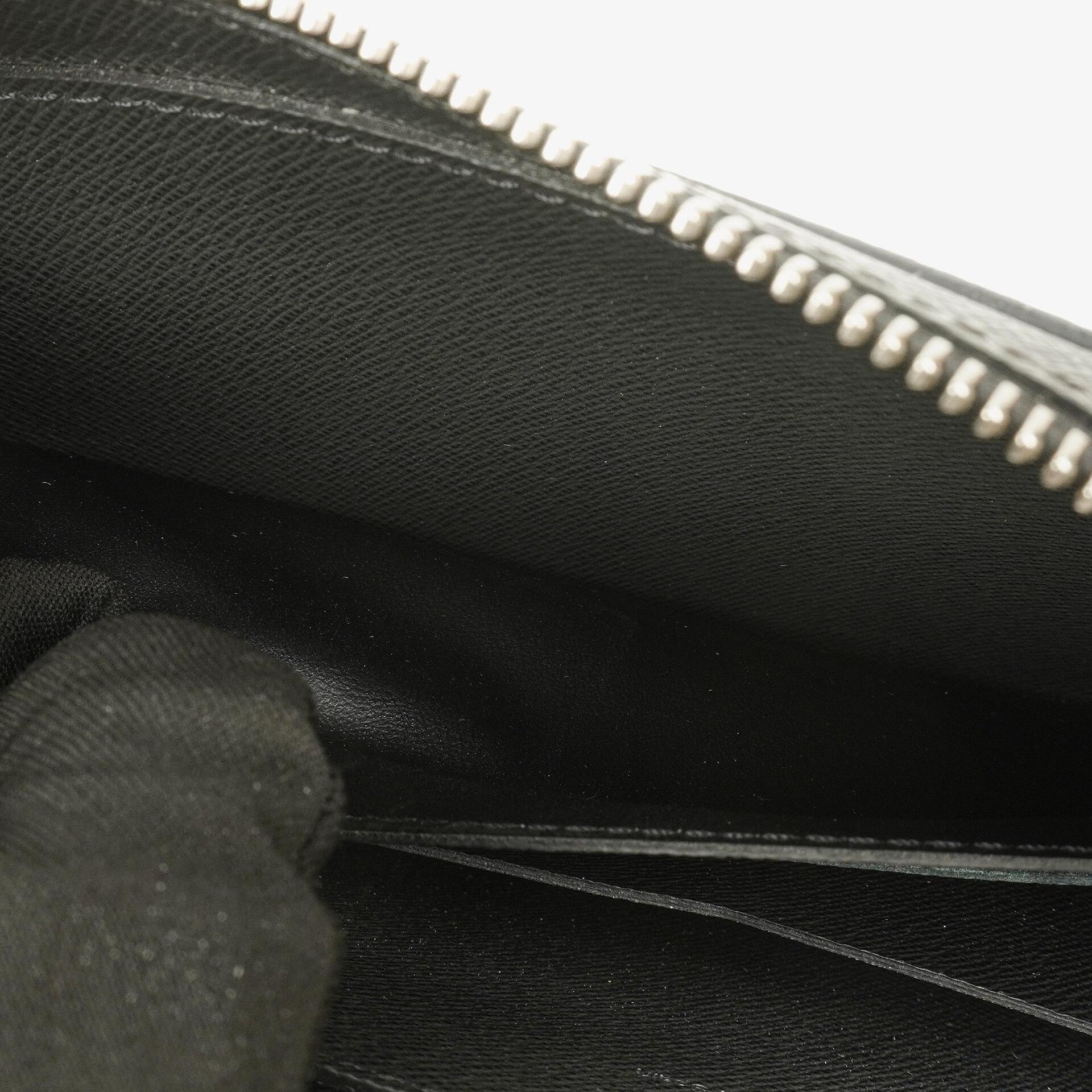 Louis Vuitton Glacier Taiga Leder Zippy XL Geldbörse