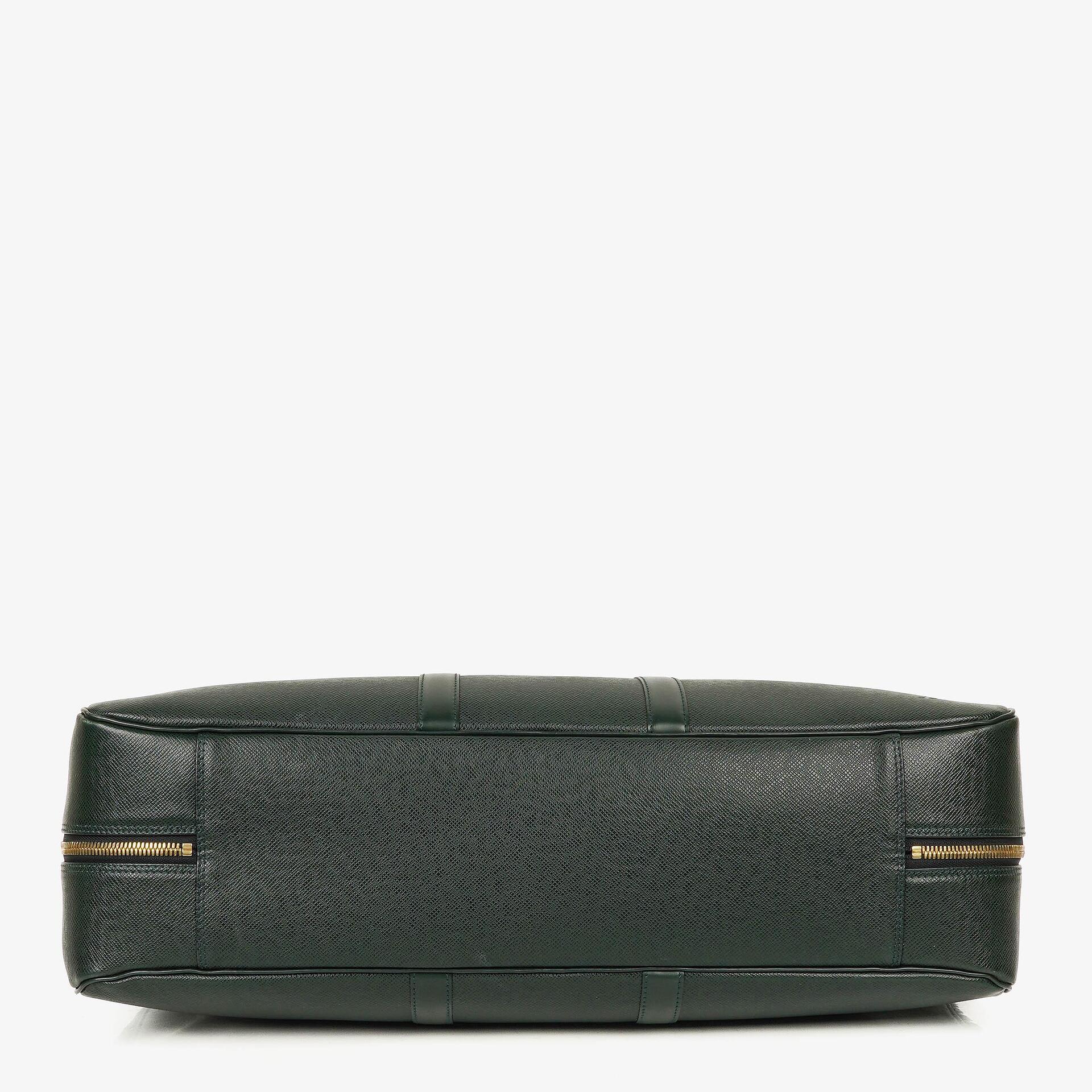 Louis Vuitton Helanga 1 Poche Reisetasche aus Epicea Taiga Leder
