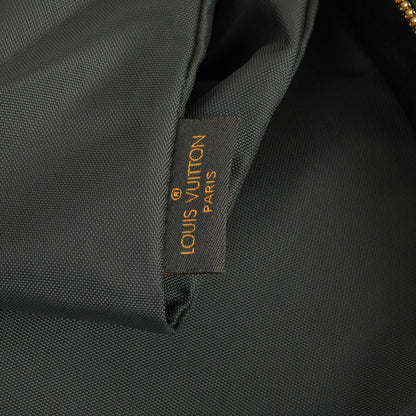 Louis Vuitton Helanga 1 Poche Reisetasche aus Epicea Taiga Leder