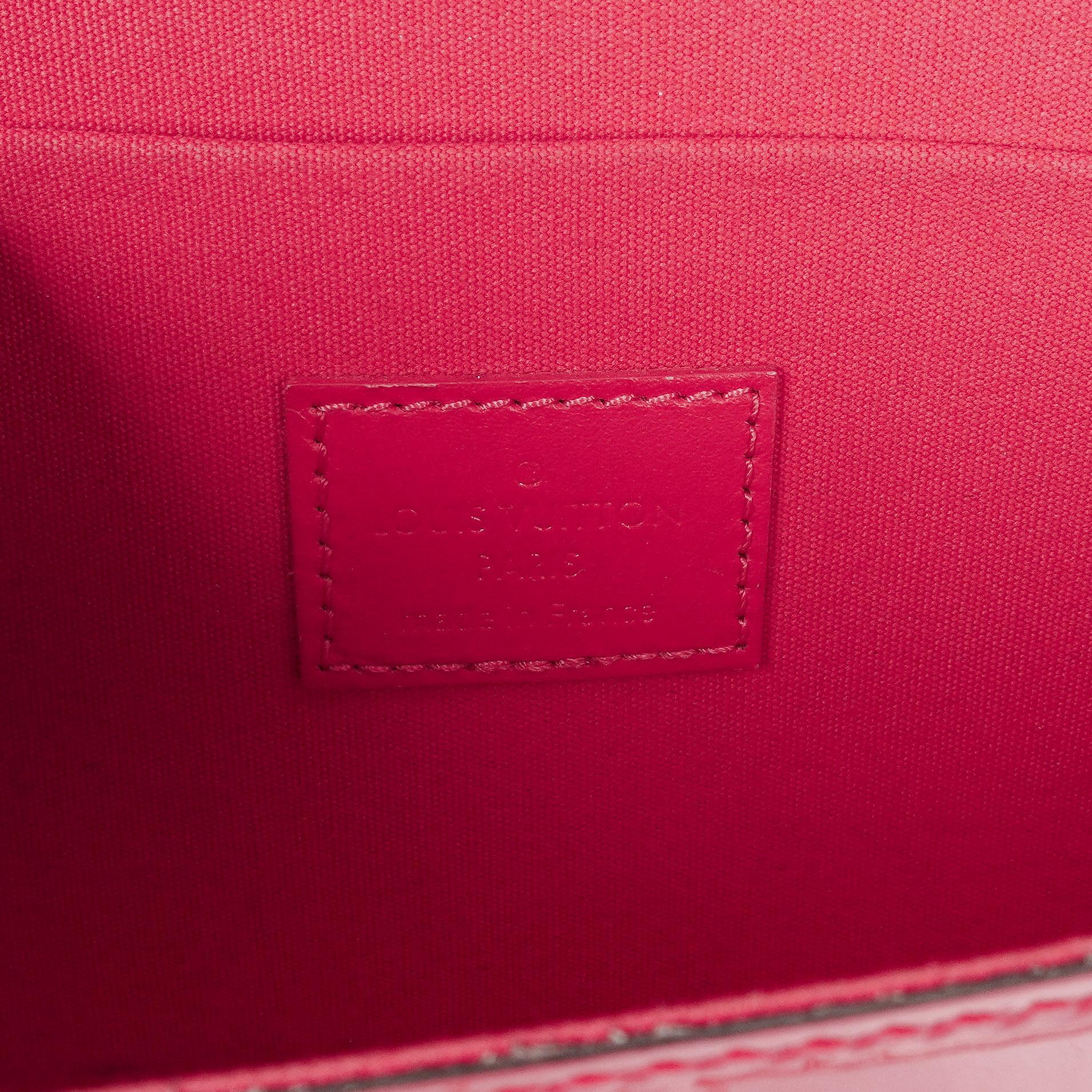Louis Vuitton Felicie Pochette Kettenbörse aus knallpinkem Vernis