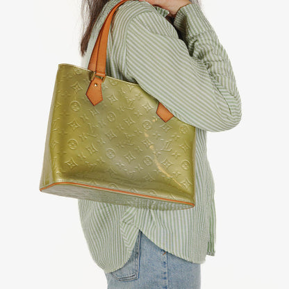 Louis Vuitton Houston Schultertasche aus grünem Vernis