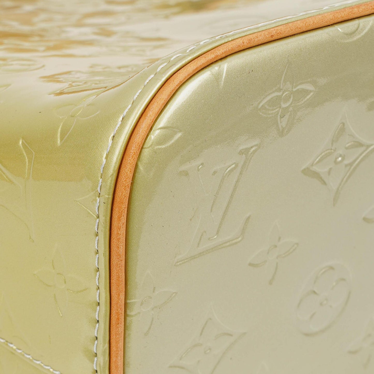 Louis Vuitton Houston Schultertasche aus grünem Vernis