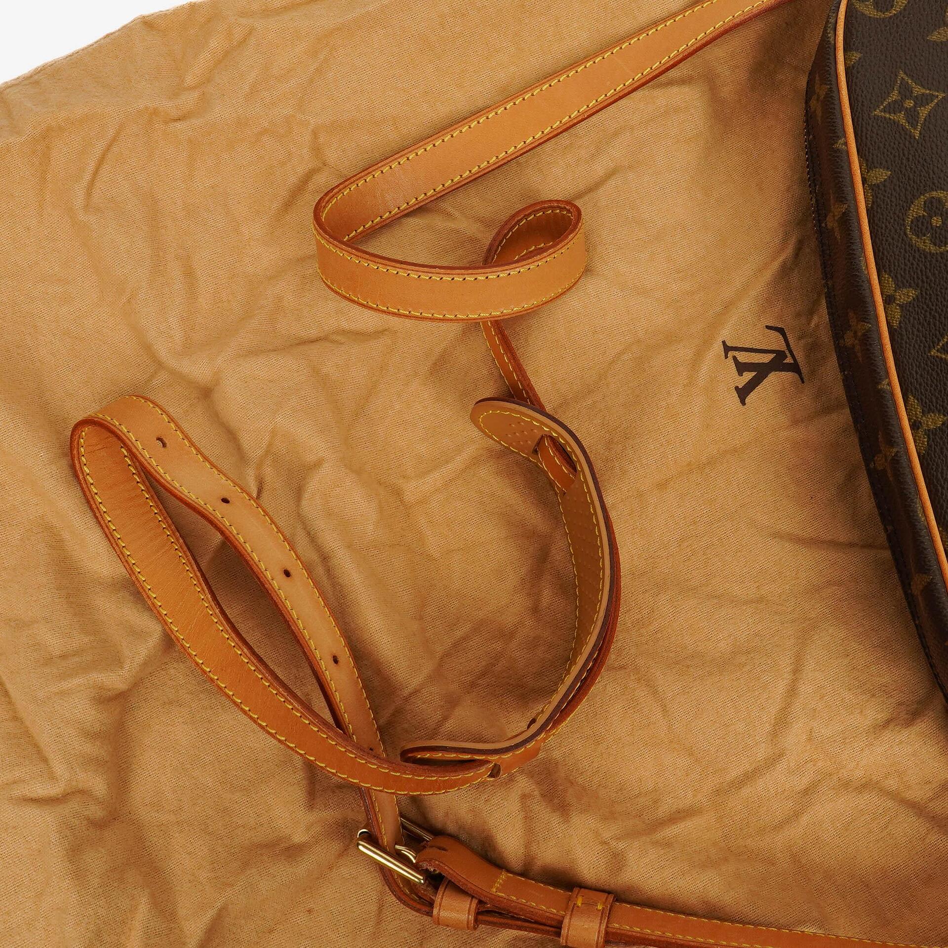 Louis Vuitton Jeune Fille GM Umhängetasche aus Monogramm Canvas